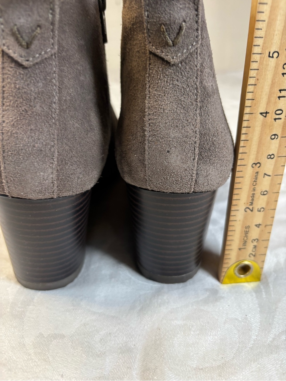 Vionic Paloma Women’s 7.5 Gray Suede Weather Resistant Wedge Ankle Boots - Picture 10 of 10